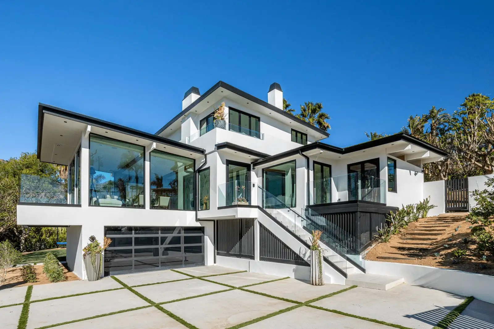 Complete luxury home remodeling project by WW Builders in Silicon Valley California