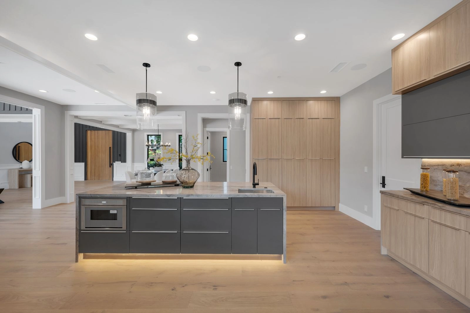 Contemporary kitchen renovation by WW Builders in Cupertino, Silicon Valley, California