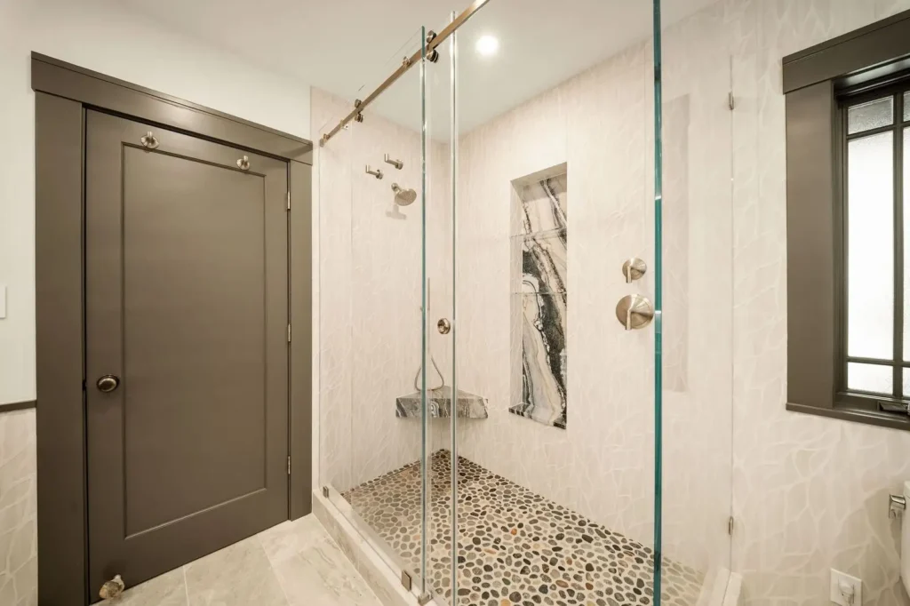 Frameless glass shower remodeling project by WW Builders in Mountain View, Silicon Valley, California