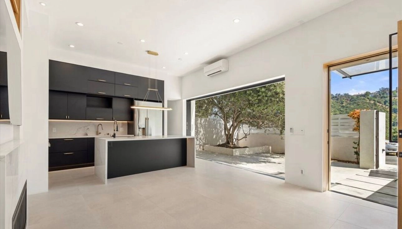 Custom home remodeling project by WW Builders in Palo Alto, California featuring modern interior design